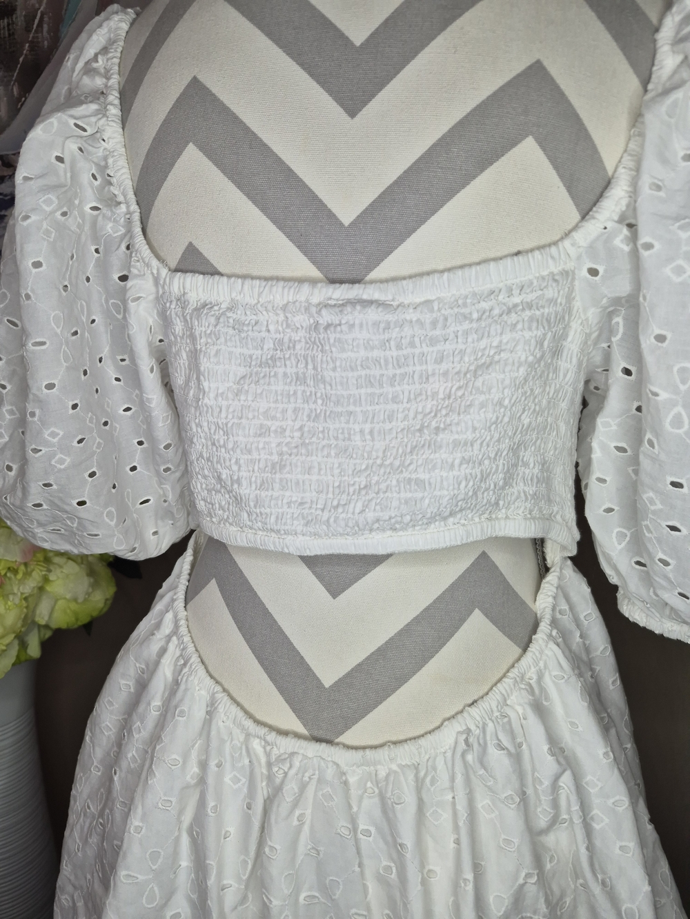New Day Womens White Eyelet Puff-Sleeve Mini Open Back Dress - Picture 5 of 7